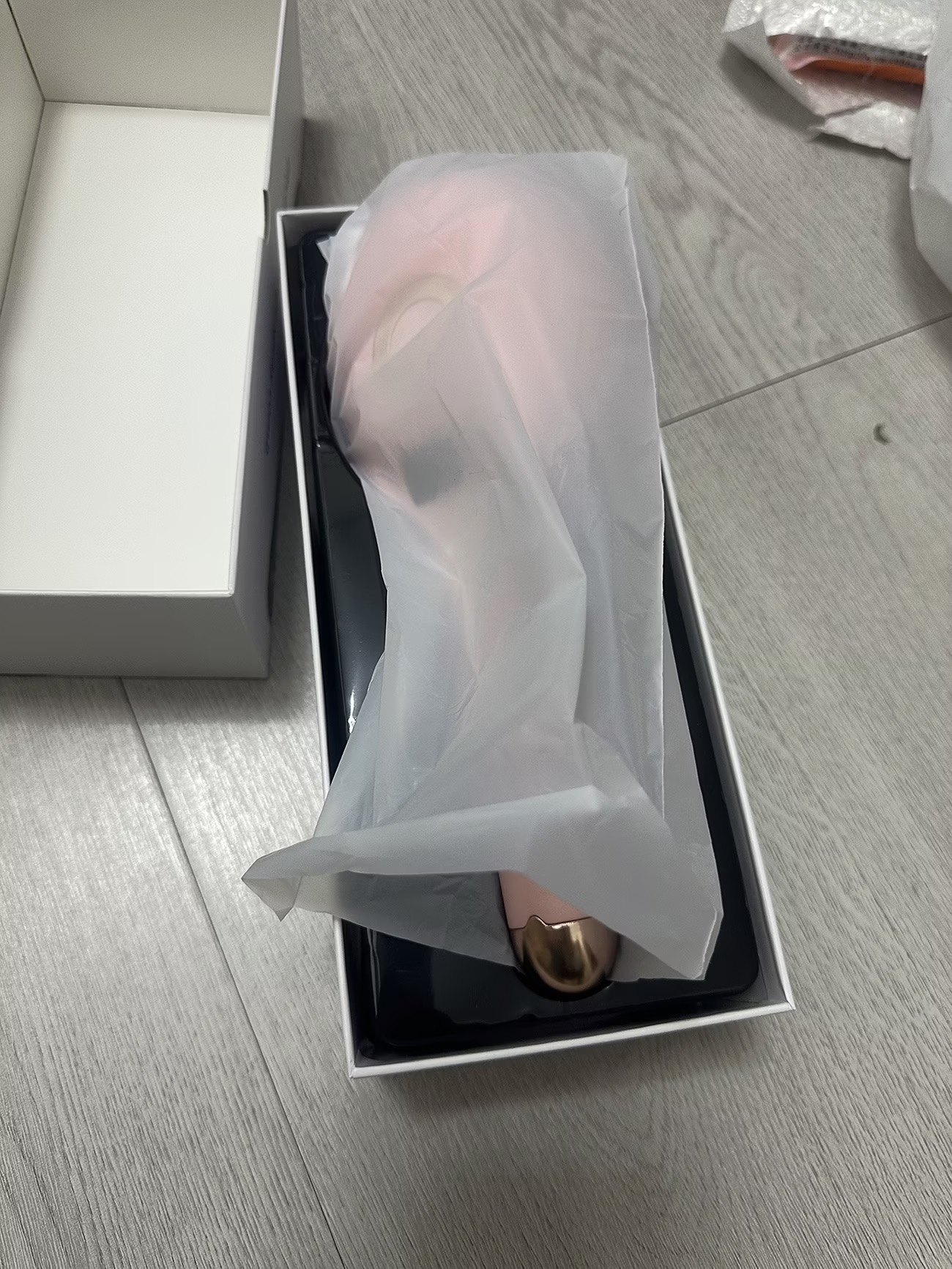 전동 두피 마사지 빗 진동 레드라이트 헤어 케어 브러시 영양액 분사 미스트 두피 마사지 모발 관리 빗 photo review