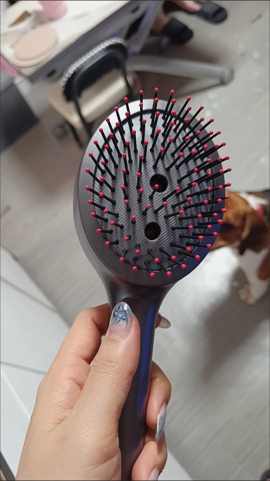 전동 두피 마사지 빗 진동 레드라이트 헤어 케어 브러시 영양액 분사 미스트 두피 마사지 모발 관리 빗 photo review